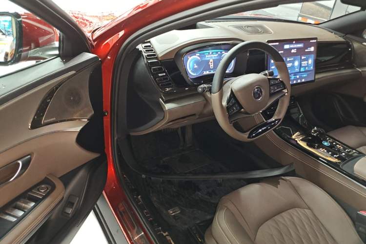 Used BYD Han 2022 EV Genesis Edition 715KM Front-Wheel-Drive Prestige Model Driver Seat