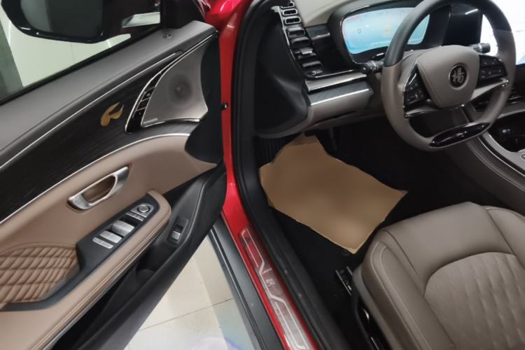 Used BYD Han 2022 EV Genesis Edition 715 km Front-Wheel-Drive Flagship Model Driver Seat