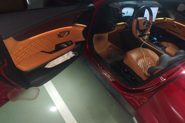 Used BYD Han 2022 DM-i 121KM Luxury Model Driver Seat