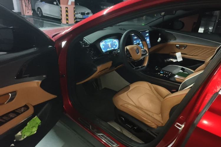 Used BYD Han 2022 EV Genesis Edition 715KM Front-Wheel-Drive Prestige Model Driver Seat