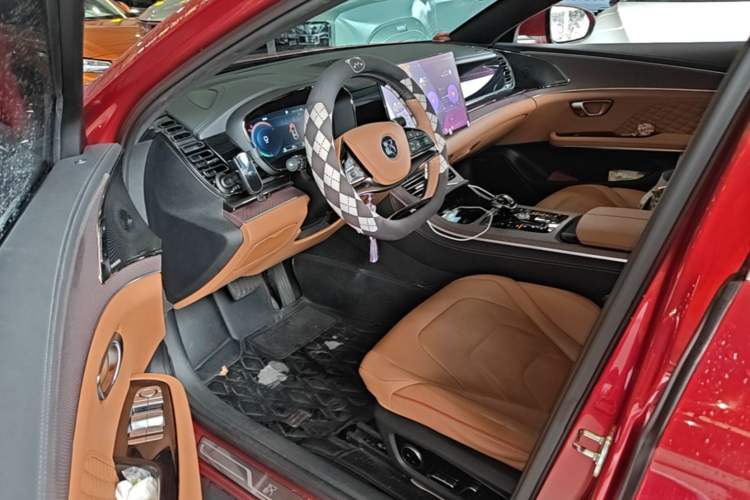 Used BYD Han 2022 DM-i 121KM Luxury Model Driver Seat
