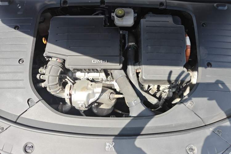 Used BYD Han 2022 DM-i 121KM Luxury Model Engine Bay
