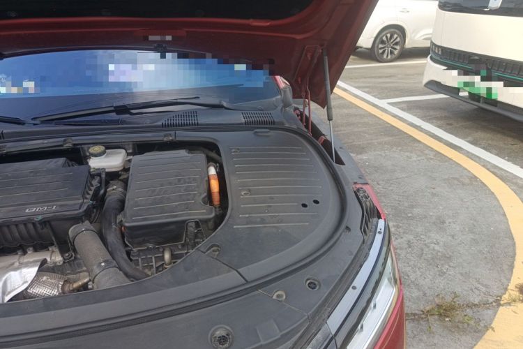 Used BYD Han 2022 DM-i 121KM Luxury Model Engine Bay Left