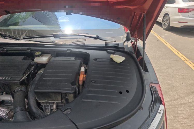 Used BYD Han 2022 DM-i 121KM Luxury Model Engine Bay Left