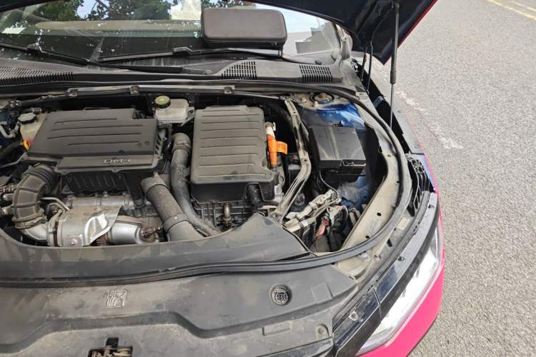 Used BYD Han 2022 DM-i 121KM Luxury Model Engine Bay Left
