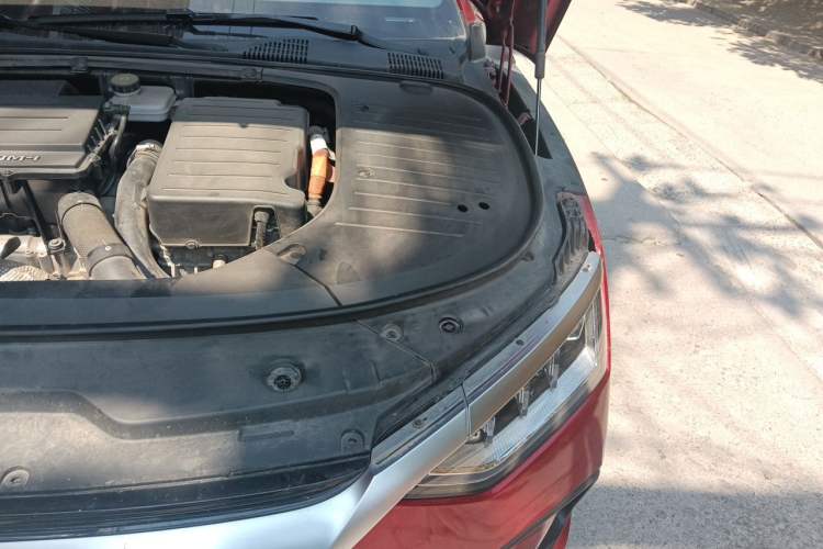 Used BYD Han 2022 DM-i 121KM Luxury Model Engine Bay Left