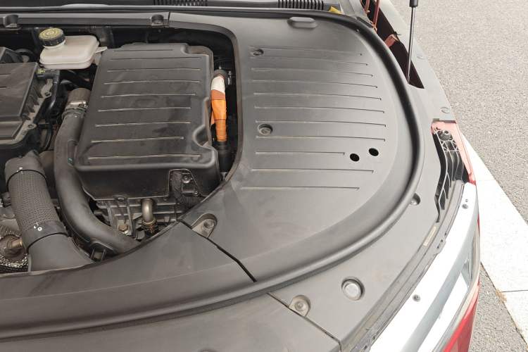 Used BYD Han 2022 DM-i 121KM Prestige Model Engine Bay Left