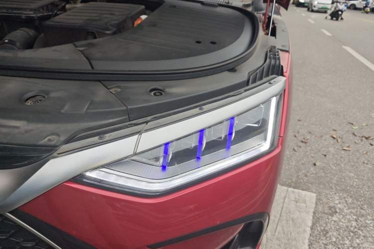 Used BYD Han 2022 DM-i 121KM Luxury Model Engine Bay Left