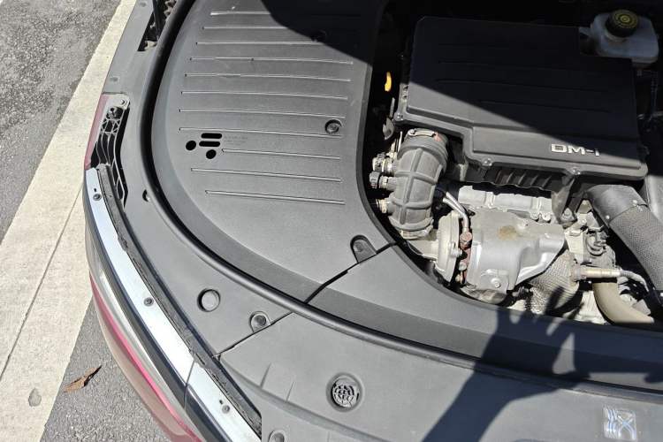 Used BYD Han 2022 DM-i 121KM Luxury Model Engine Bay Right