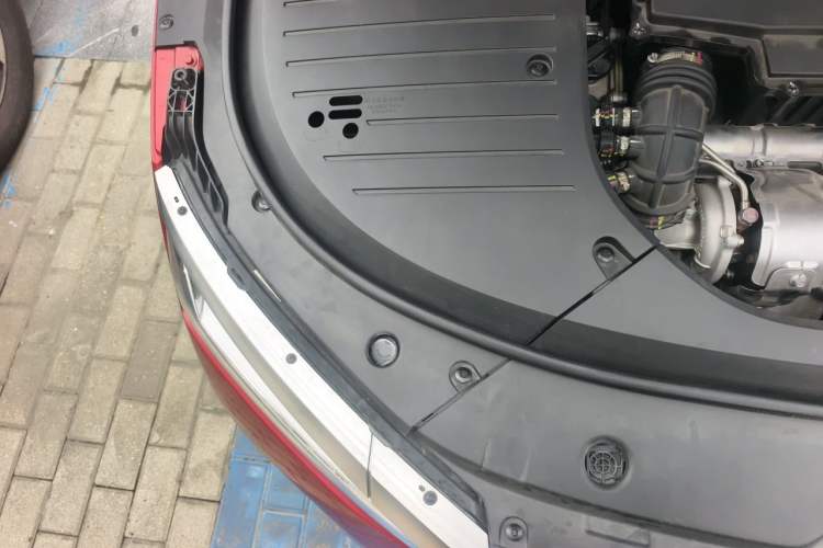Used BYD Han 2022 DM-i 121KM Luxury Model Engine Bay Right