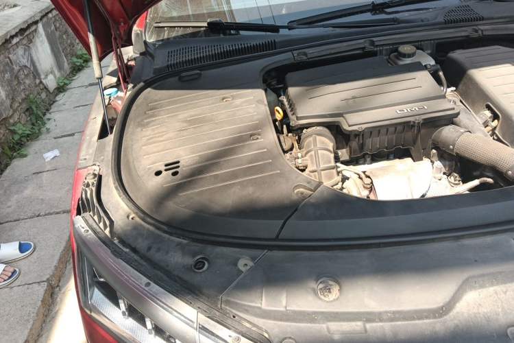 Used BYD Han 2022 DM-i 121KM Luxury Model Engine Bay Right
