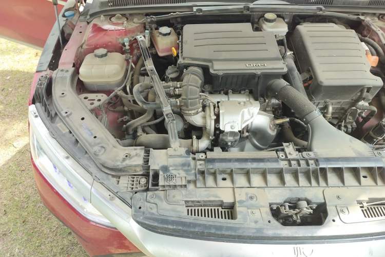 Used BYD Han 2022 DM-i 121KM Prestige Model Engine Bay Right