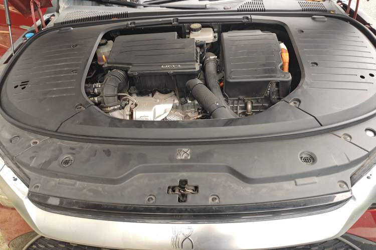 Used BYD Han 2022 DM-i 121KM Prestige Model Engine Bay
