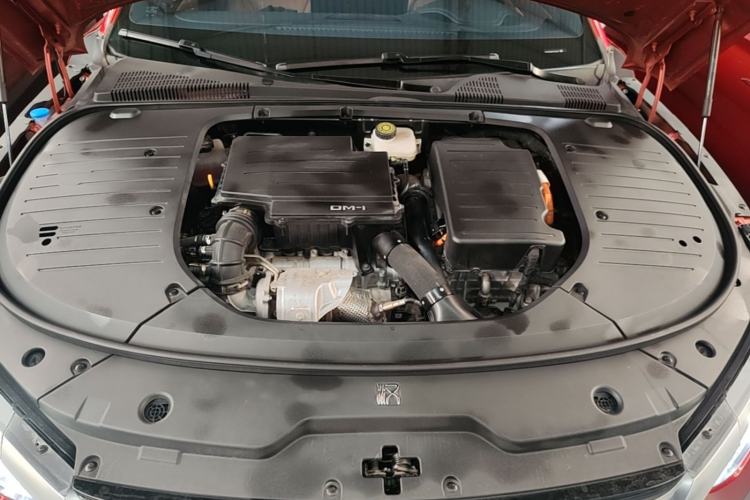 Used BYD Han 2022 DM-i 121KM Luxury Model Engine Bay