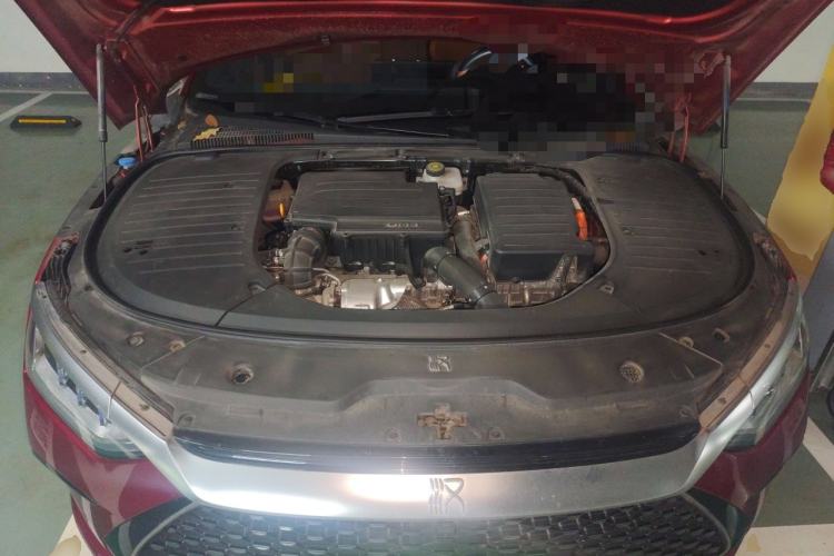 Used BYD Han 2022 DM-i 121KM Luxury Model Engine Bay