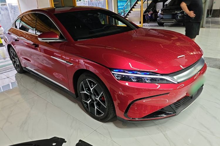 Used BYD Han 2022 EV Genesis Edition 715KM Front-Wheel-Drive Prestige Model Front Right 45 Deg