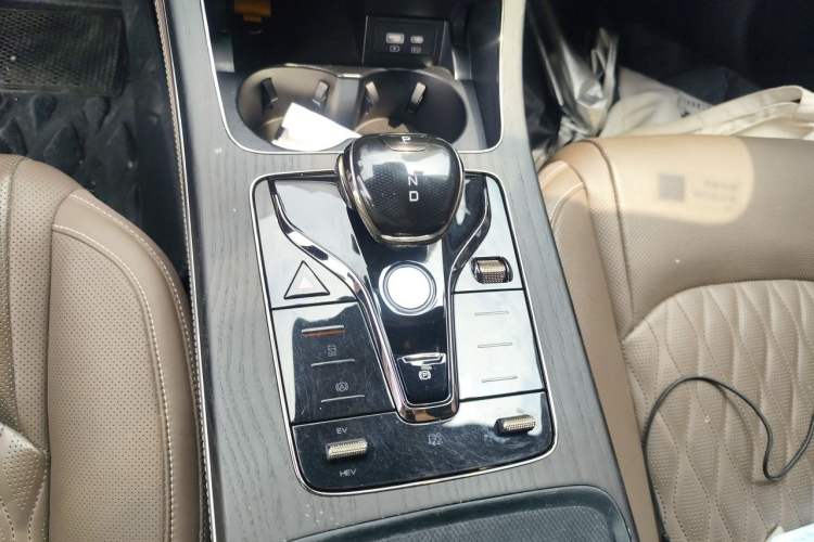 Used BYD Han 2022 DM-i 121KM Luxury Model Gear Lever