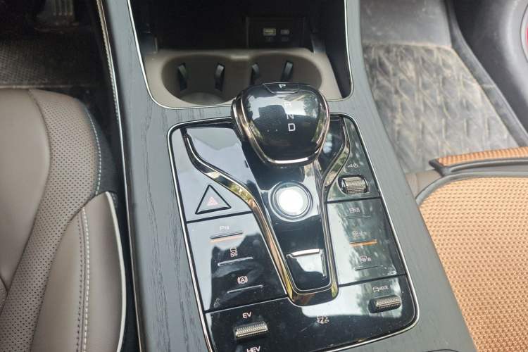 Used BYD Han 2022 DM-i 121KM Luxury Model Gear Lever