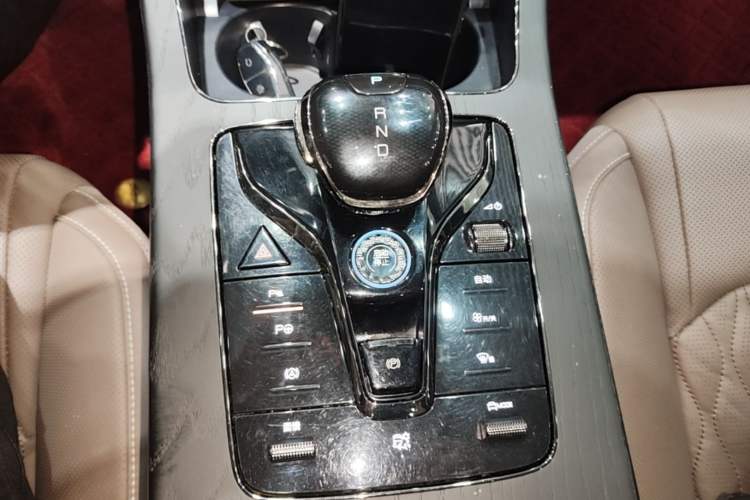 Used BYD Han 2022 EV Genesis Edition 715 km Front-Wheel-Drive Flagship Model Gear Lever