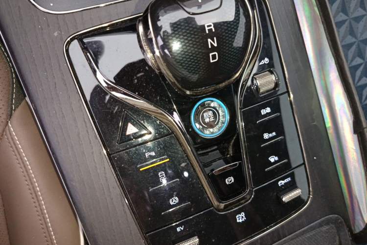 Used BYD Han 2022 DM-i 121KM Luxury Model Gear Lever
