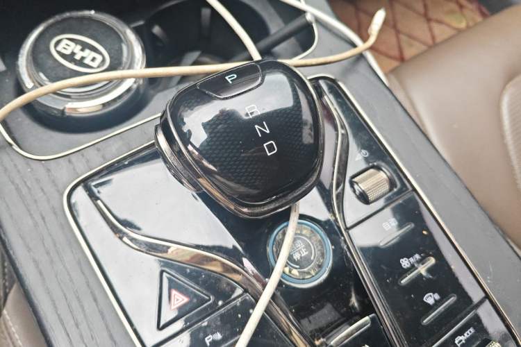 Used BYD Han 2022 DM-i 121KM Luxury Model Gear Lever
