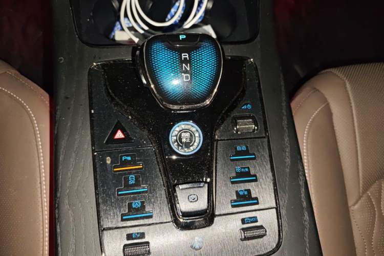 Used BYD Han 2022 DM-i 121KM Luxury Model Gear Lever