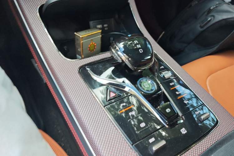 Used BYD Han 2022 EV Genesis Edition 610KM All-Wheel Drive Premium Model Gear Lever