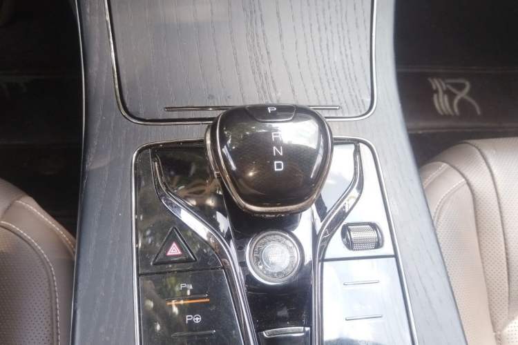 Used BYD Han 2022 EV Genesis Edition 610KM All-Wheel Drive Premium Model Gear Lever