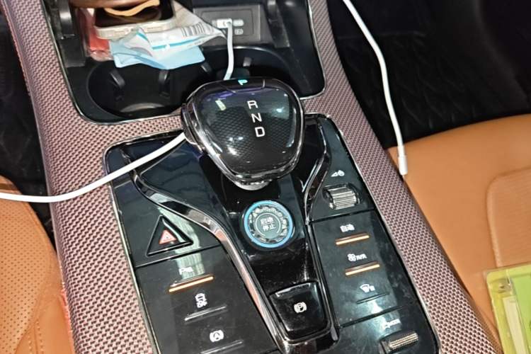 Used BYD Han 2022 DM-i 121KM Luxury Model Gear Lever