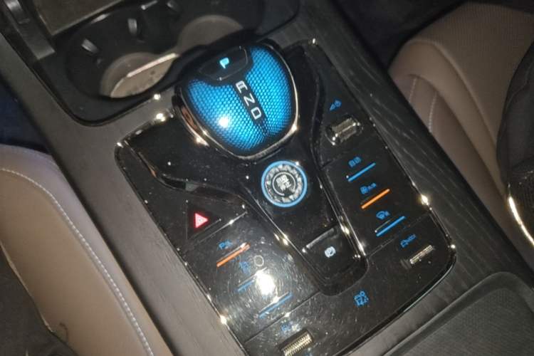 Used BYD Han 2022 DM-i 121KM Luxury Model Gear Lever