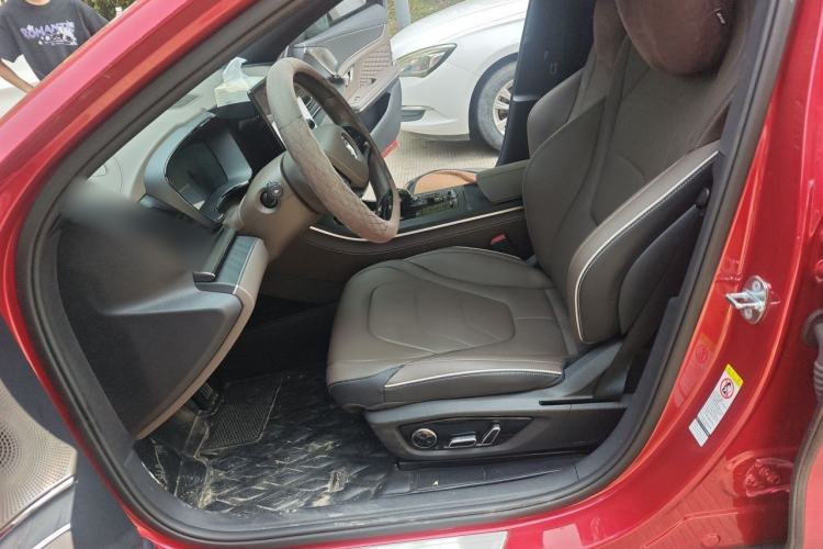 Used BYD Han 2022 DM-i 121KM Luxury Model Left Front Seat