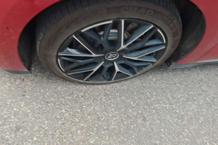 Used BYD Han 2022 EV Genesis Edition 610KM All-Wheel Drive Premium Model Left Front Wheel Hub
