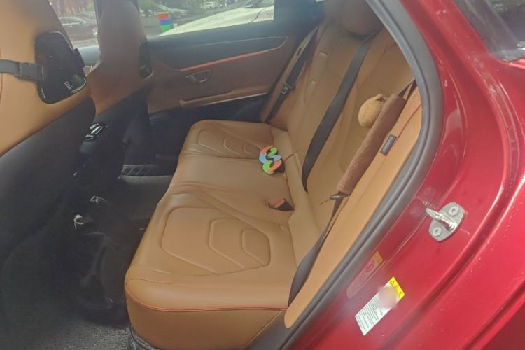 Used BYD Han 2022 DM-i 121KM Luxury Model Left Rear Seat