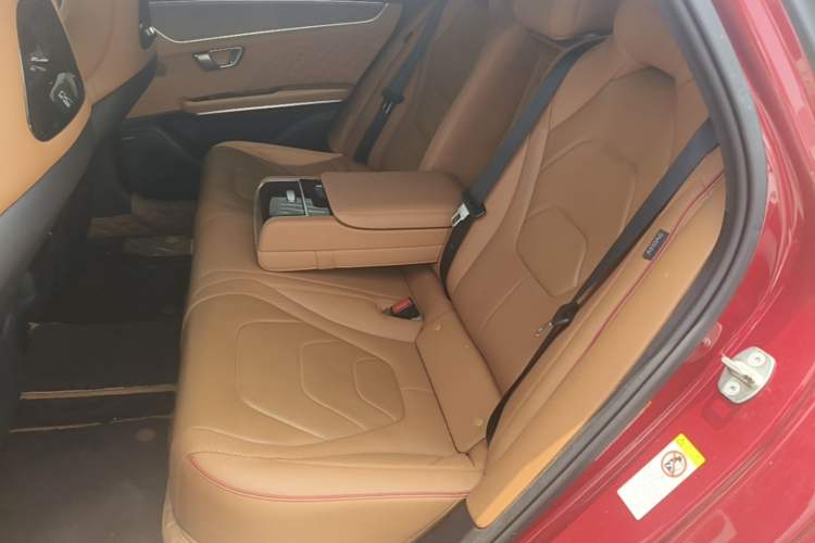 Used BYD Han 2022 DM-i 121KM Luxury Model Left Rear Seat