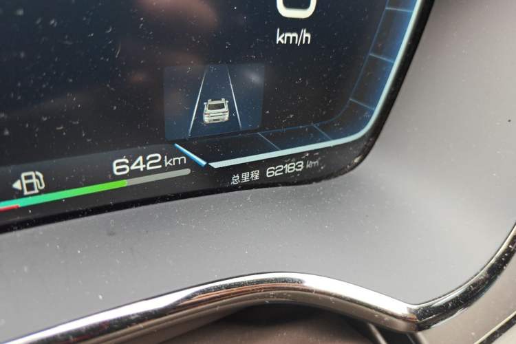 Used BYD Han 2022 DM-i 121KM Prestige Model Odometer Close Up