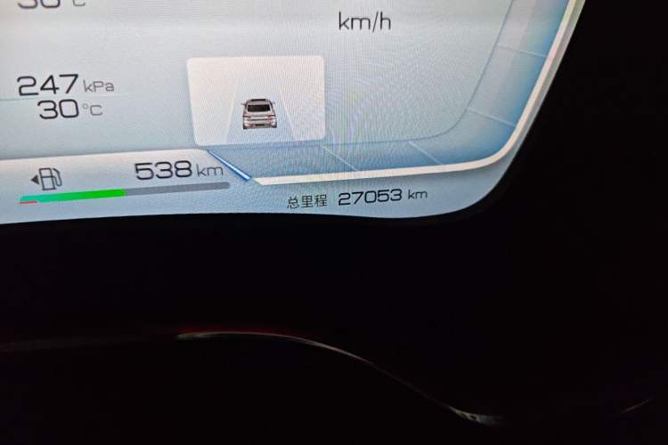 Used BYD Han 2022 DM-i 121KM Luxury Model Odometer Close Up