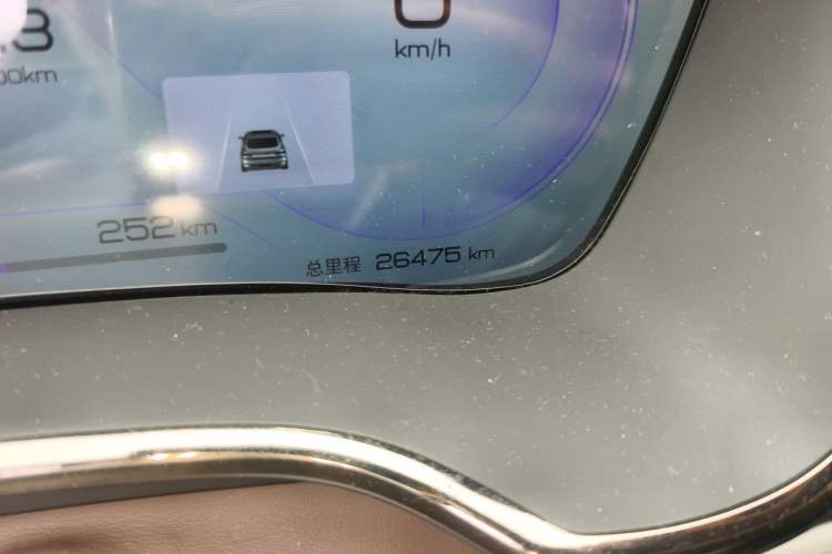 Used BYD Han 2022 DM-i 121KM Luxury Model Odometer Close Up
