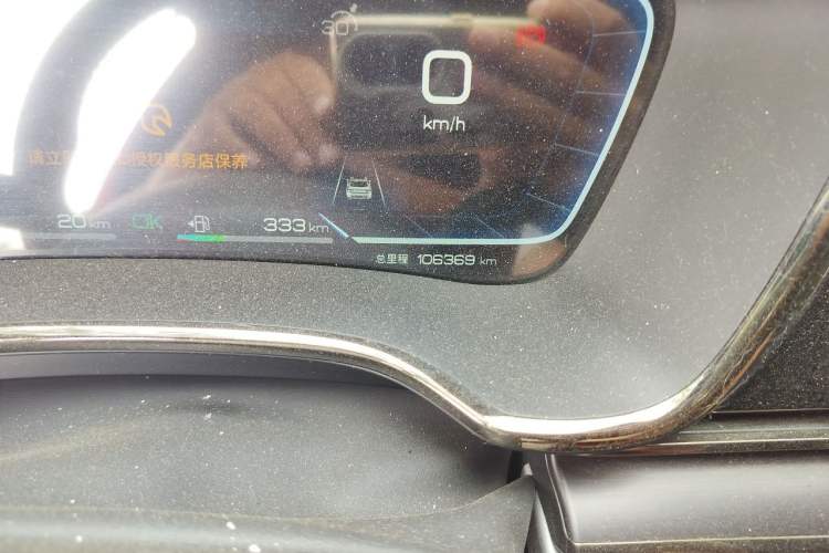 Used BYD Han 2022 DM-i 121KM Prestige Model Odometer Close Up