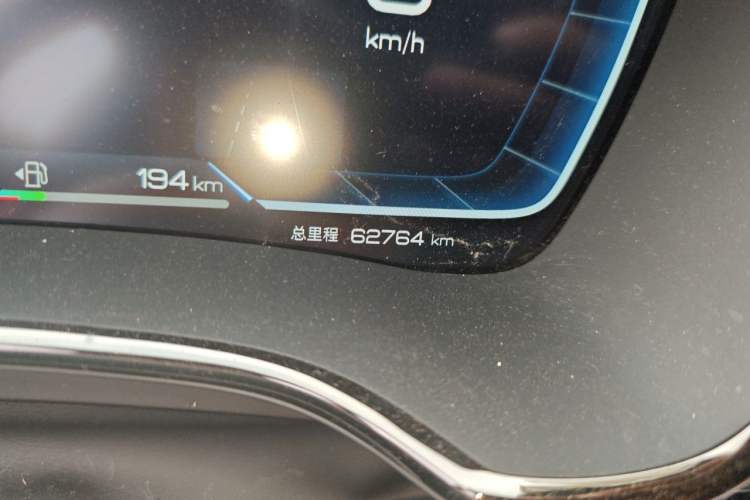 Used BYD Han 2022 DM-i 121KM Luxury Model Odometer Close Up