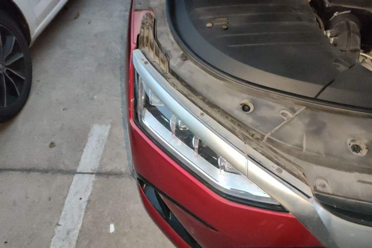 Used BYD Han 2022 DM-i 121KM Luxury Model Right Front Headlight