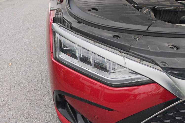 Used BYD Han 2022 DM-i 121KM Prestige Model Right Front Headlight