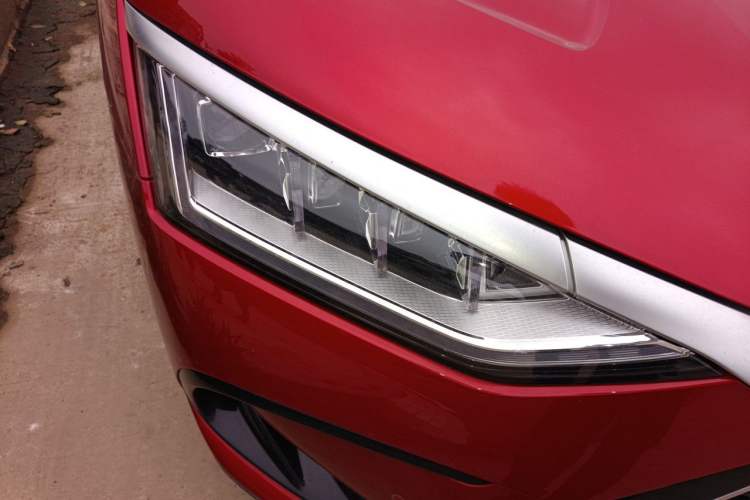 Used BYD Han 2022 DM-i 121KM Luxury Model Right Front Headlight