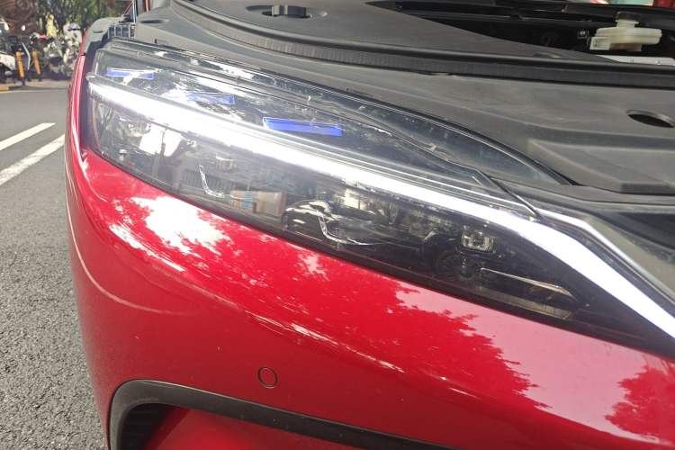 Used BYD Han 2022 EV Genesis Edition 715 km Front-Wheel-Drive Flagship Model Right Front Headlight