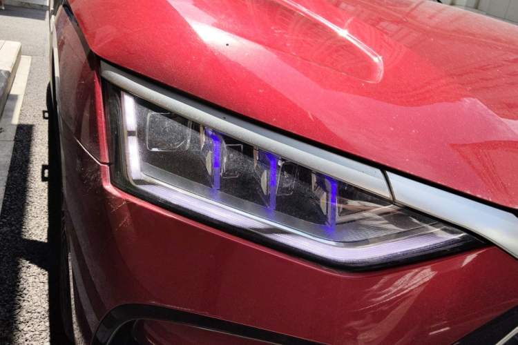 Used BYD Han 2022 DM-i 121KM Luxury Model Right Front Headlight