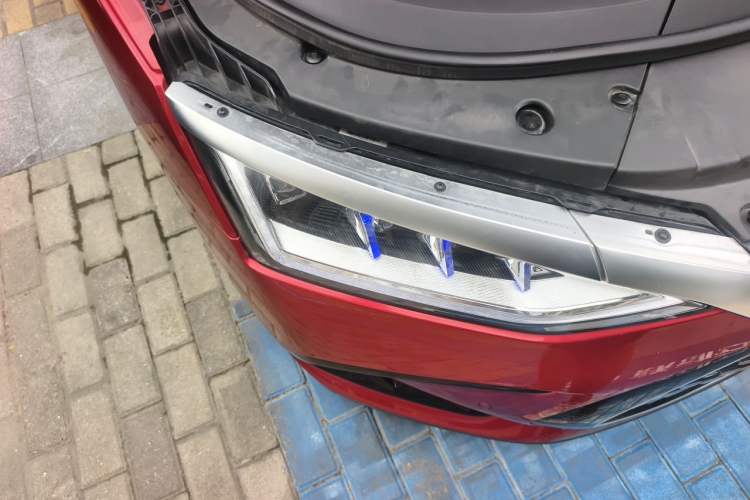 Used BYD Han 2022 DM-i 121KM Luxury Model Right Front Headlight