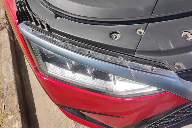 Used BYD Han 2022 DM-i 121KM Prestige Model Right Front Headlight