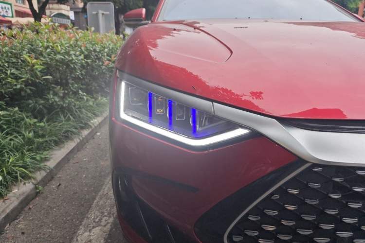 Used BYD Han 2022 DM-i 121KM Luxury Model Right Front Headlight