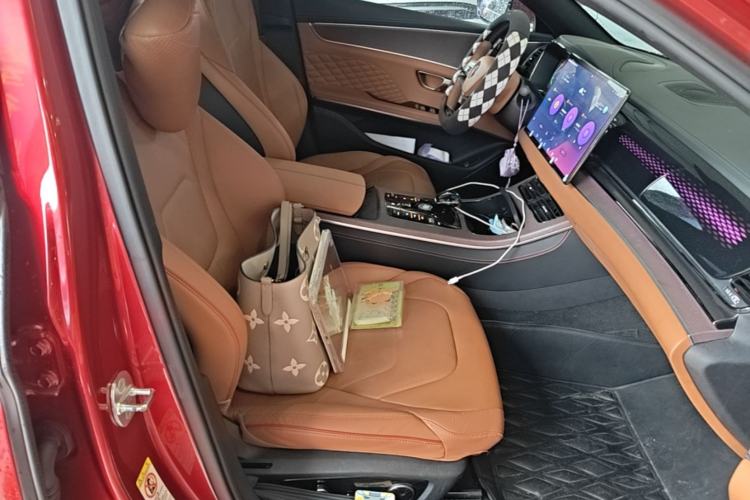 Used BYD Han 2022 DM-i 121KM Luxury Model Right Front Seat