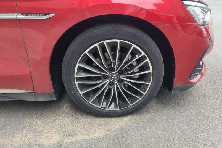 Used BYD Han 2022 DM-i 121KM Luxury Model Right Front Wheel Hub