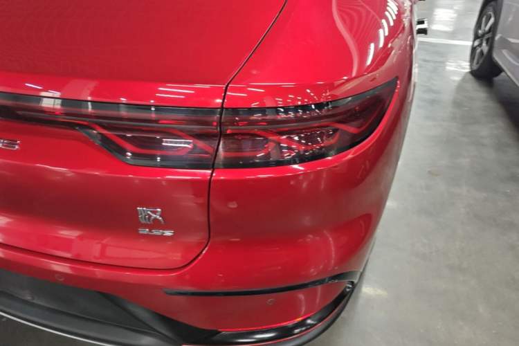 Used BYD Han 2022 DM-i 121KM Prestige Model Right Rear Taillight
